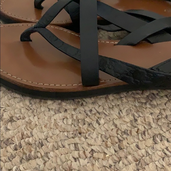 Gucci Authentic black logo strappy REI calf sandal - Picture 2 of 13